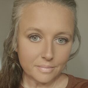 Meet your Posher, Renee